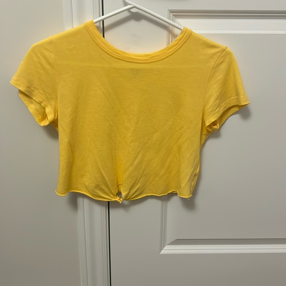 Aritzia Sunday Best Cropped Top - Picture 1 of 1
